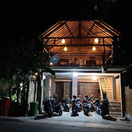 Happy Penida Hostel 2 Toyapakeh Экстерьер фото